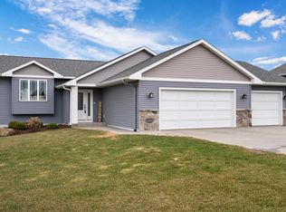 964 Kelly Rd, Ellsworth, WI 54011