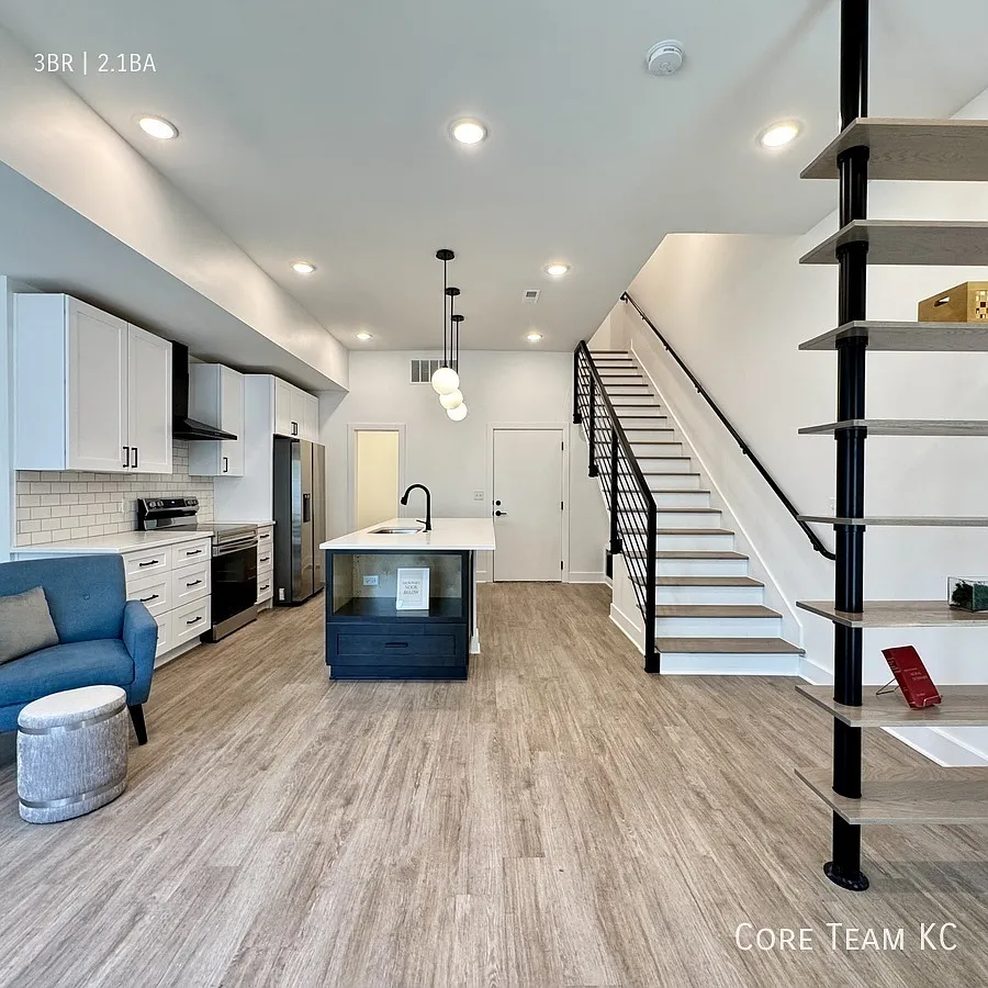 Gorgeous All New 3 Bedroom Townhomes — Photo 4