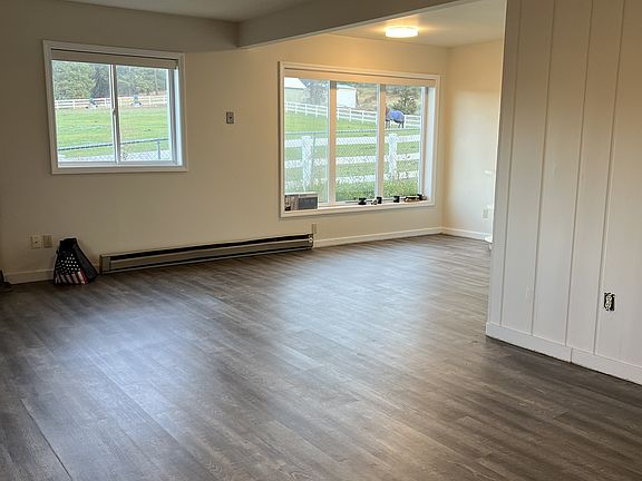 4th image of 10104 N Fairview Rd