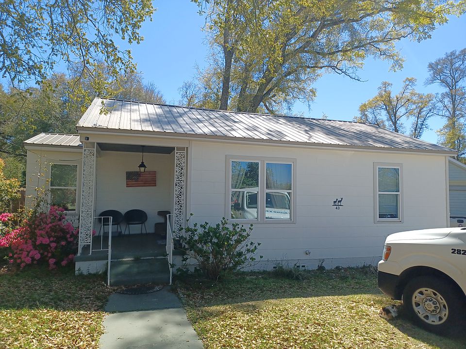 1st image of 43 Sandalwood St