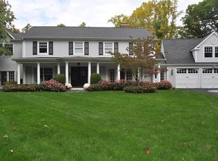 101 Scarborough Rd, Briarcliff Manor, NY 10510