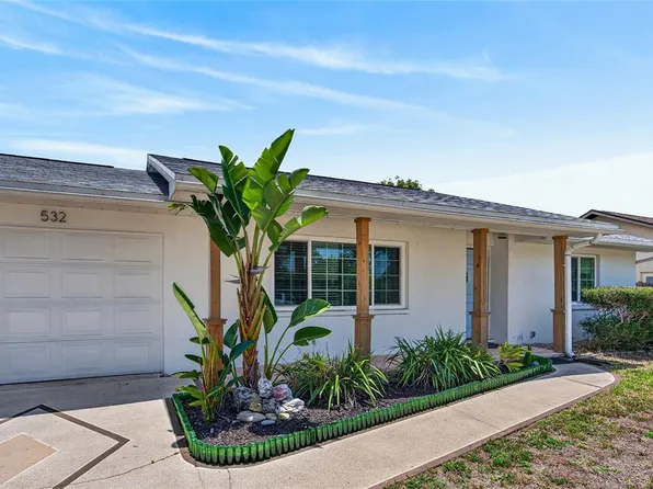 532 Center Rd, Venice, FL 34285