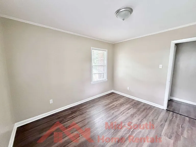 2718 Marlene St — Photo 10