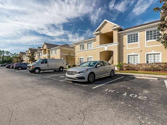 2nd image of 9516 Amberdale Ct Unit 102