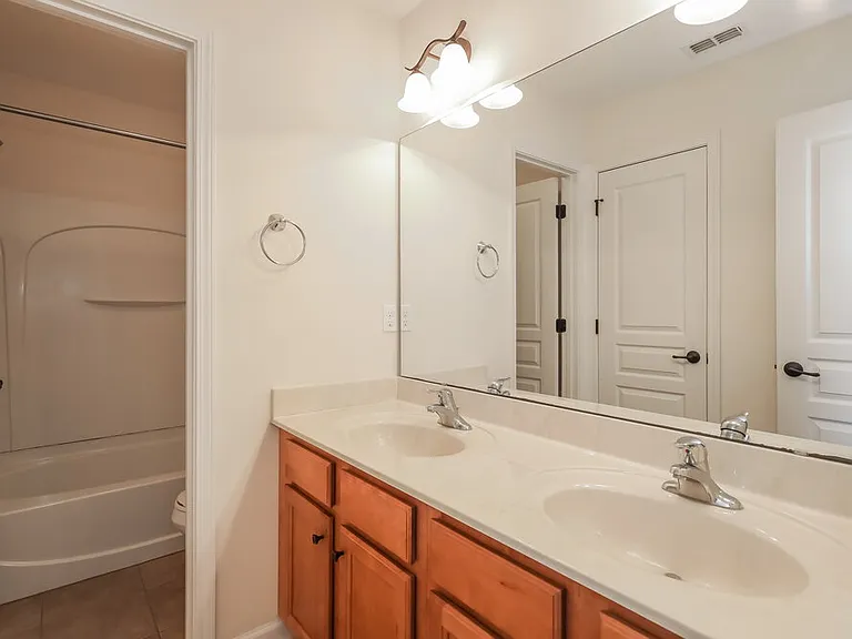 1709 N Cappero Dr — Photo 13