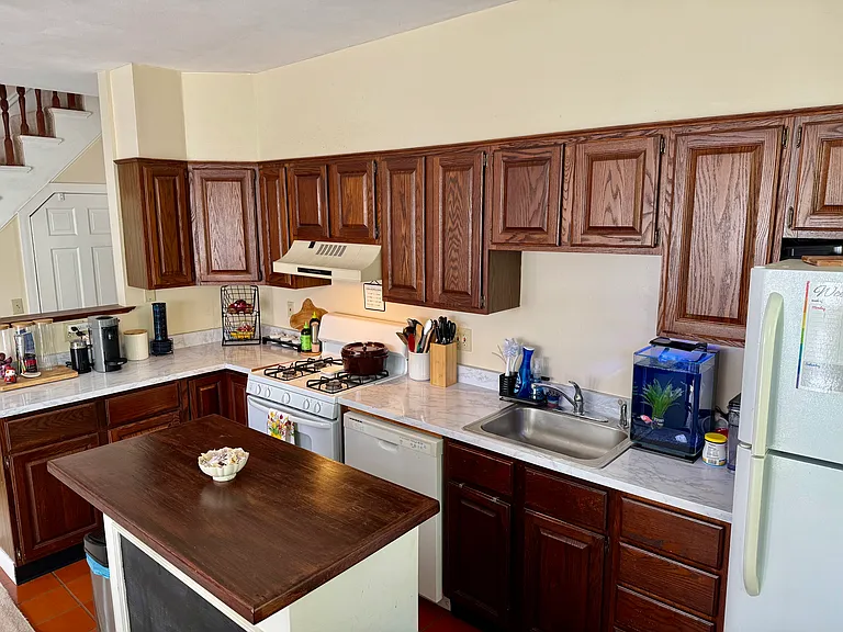 41 Pleasant St #1 — Photo 6