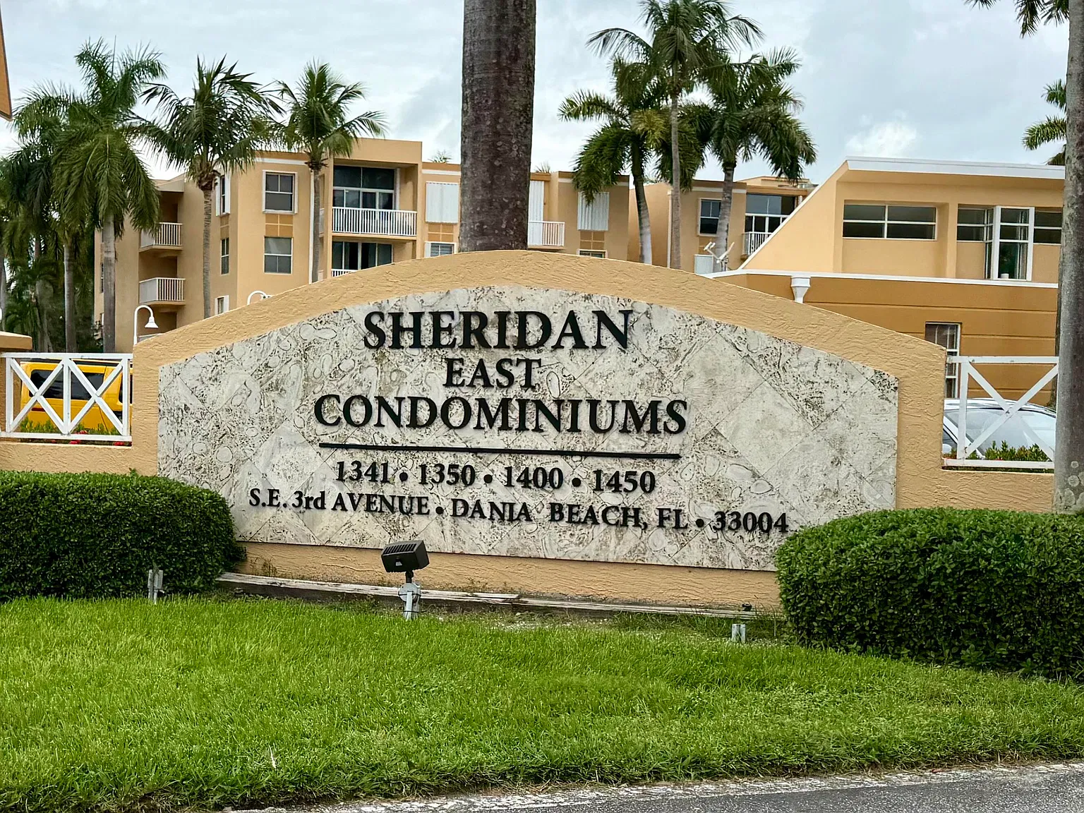 Sheridan East Condominiums — Photo 1