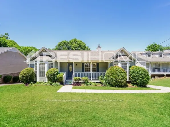 1882 Pebble Lake Dr, Birmingham, AL 35235
