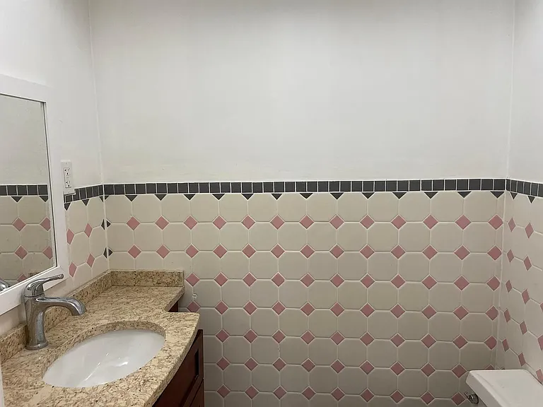 550 Bolton Ave #B — Photo 5