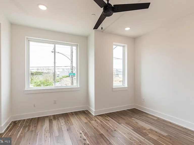 2132 Berges St #1 — Photo 18