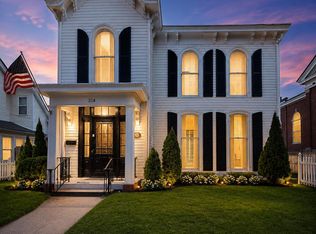 214 W Main St, Mount Sterling, KY 40353