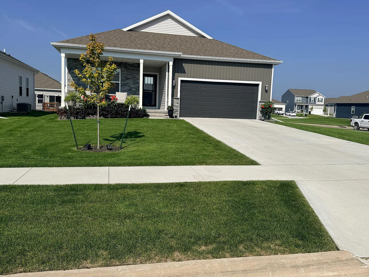 3398 Dreusicke Dr — Photo 1