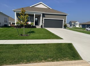 3398 Dreusicke Dr, Coralville, IA 52241