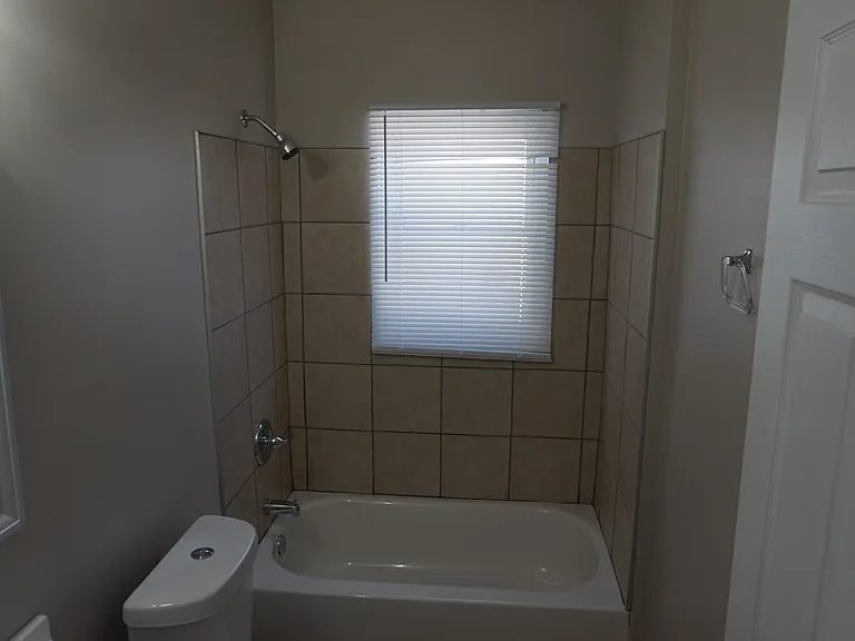 3555 Spruce St — Photo 10