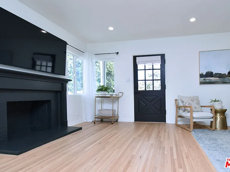 6167 Costello Ave — Photo 9
