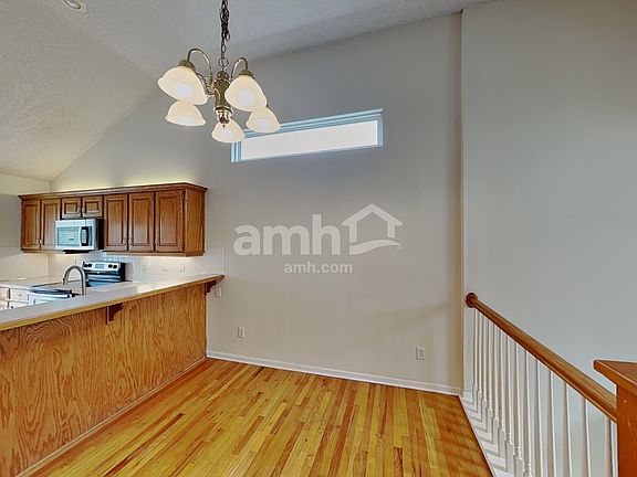 4th image of 23620 W 59th St