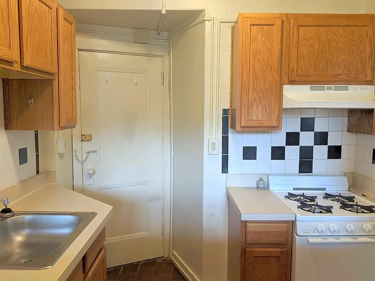 5 Craigie Cir #34 — Photo 9