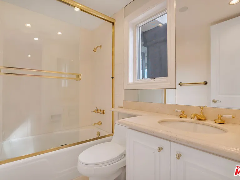 10557 Rocca Pl — Photo 32