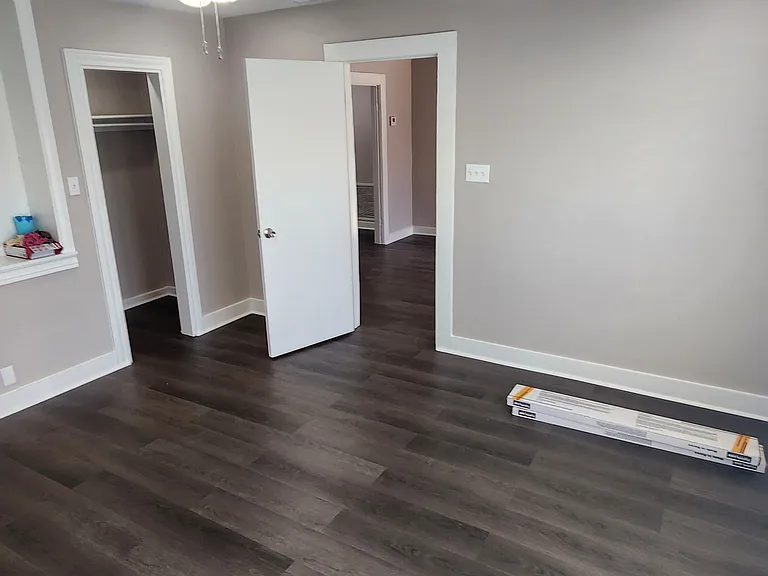 733 Commerce St — Photo 3