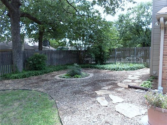 5th image of 705 Thrush Ct