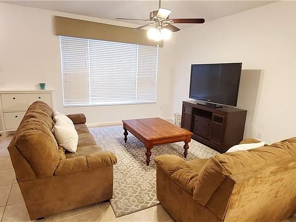3rd image of 2110 Golden Oak Ln