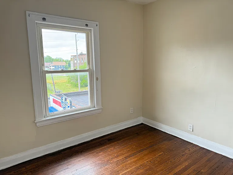 12305 Fairport Ave #2 — Photo 9