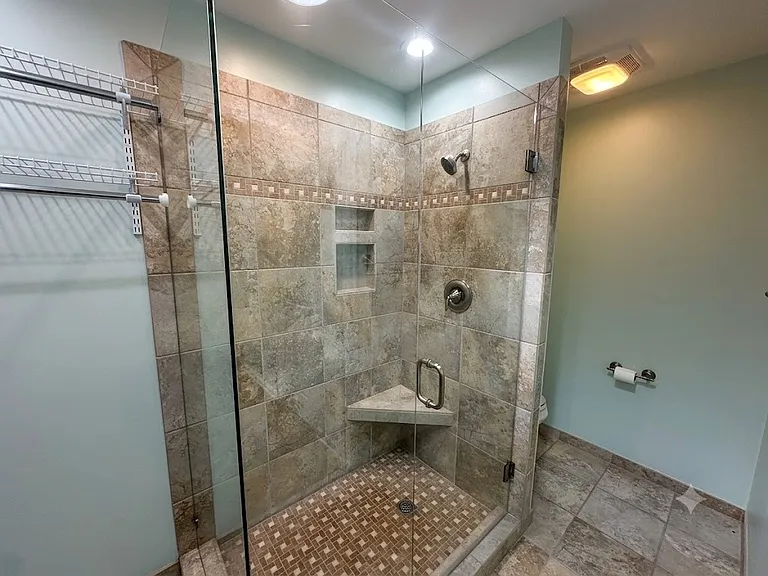 1305 Rowland Dr — Photo 28