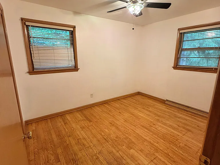 1115 Twilight Dr — Photo 6