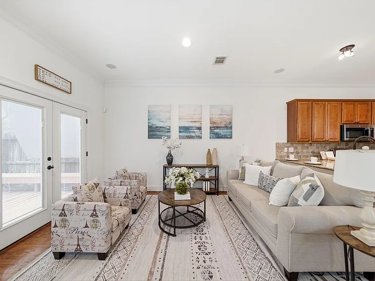 1007 Kern St — Photo 12