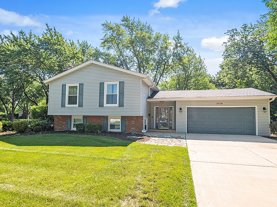 1st image of 2219 Kingston Dr