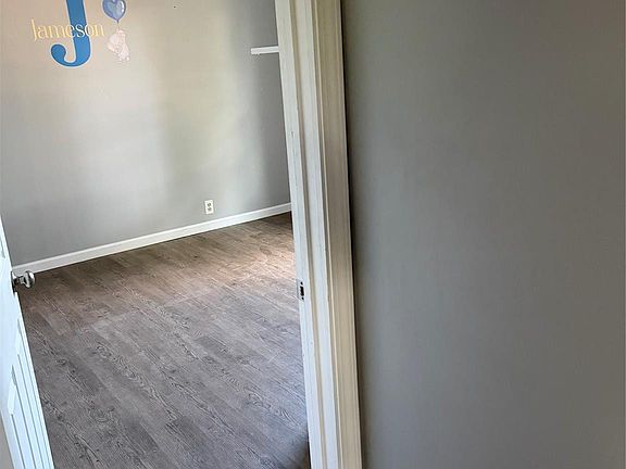 5th image of 3724 Kathy Rd