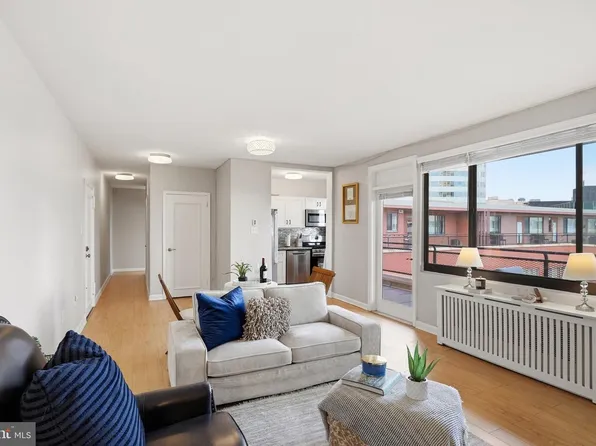 1121 Arlington Blvd APT 1004, Arlington, VA 22209