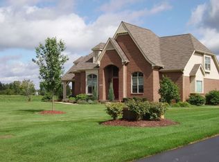 7406 Ingomar Ln, Clarkston, MI