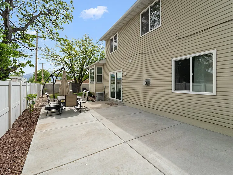 1700 W 8200 S — Photo 20