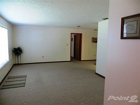 Large Front Formal Living Room
