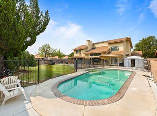 43434 Vista Circle Dr, Lancaster, CA 93536
