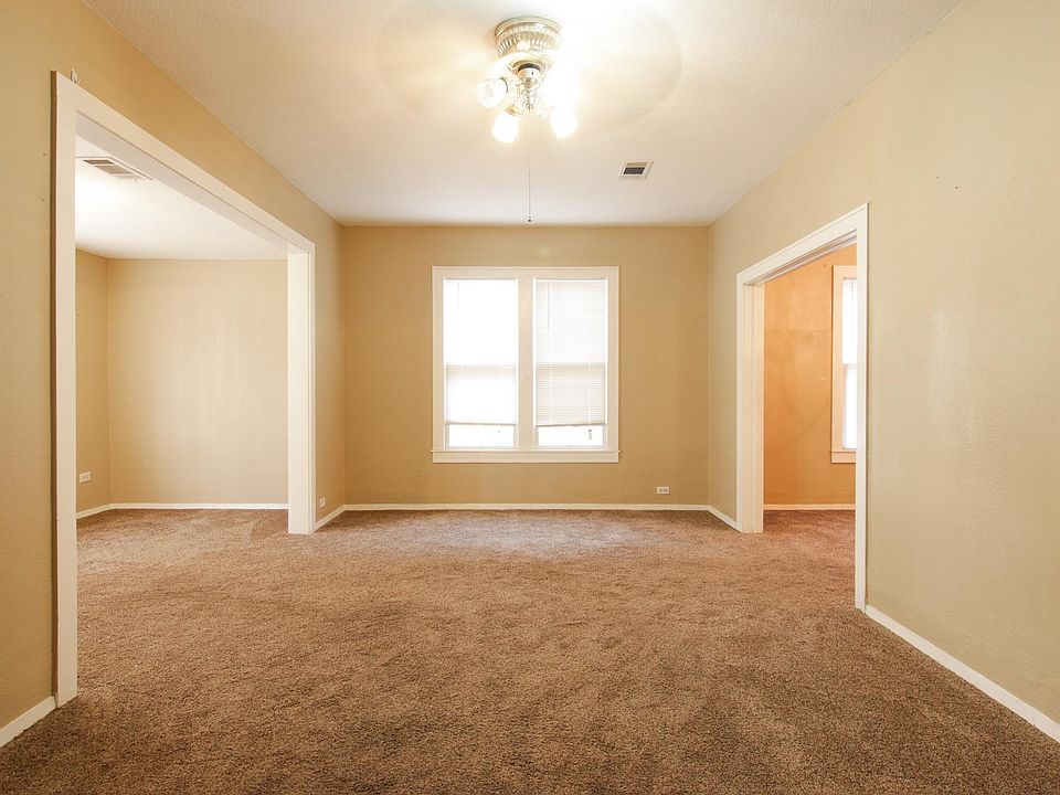 1st image of 1217 W Walker St