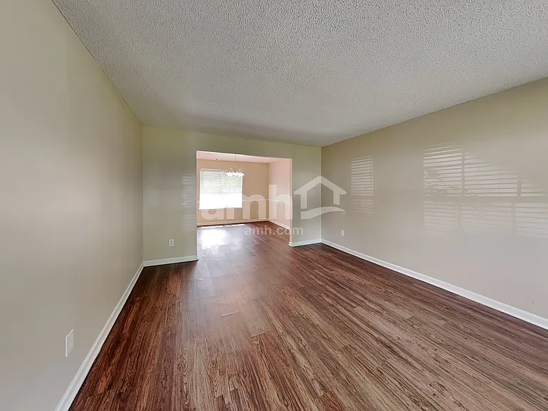 4445 Tuckahoe Ct — Photo 21