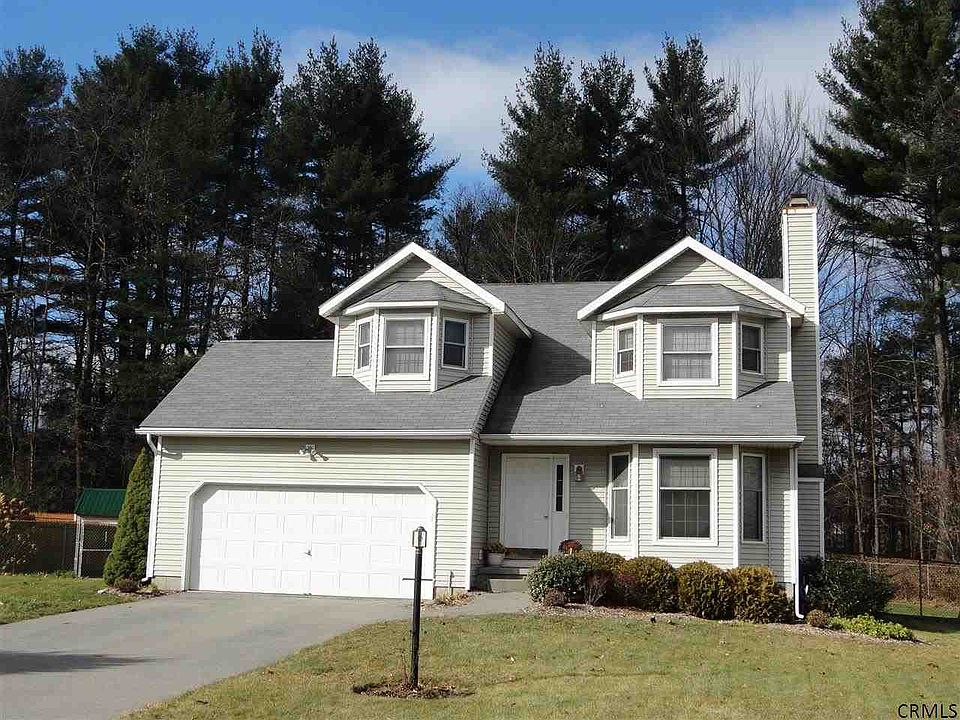 1st image of 37 Fairmount Dr