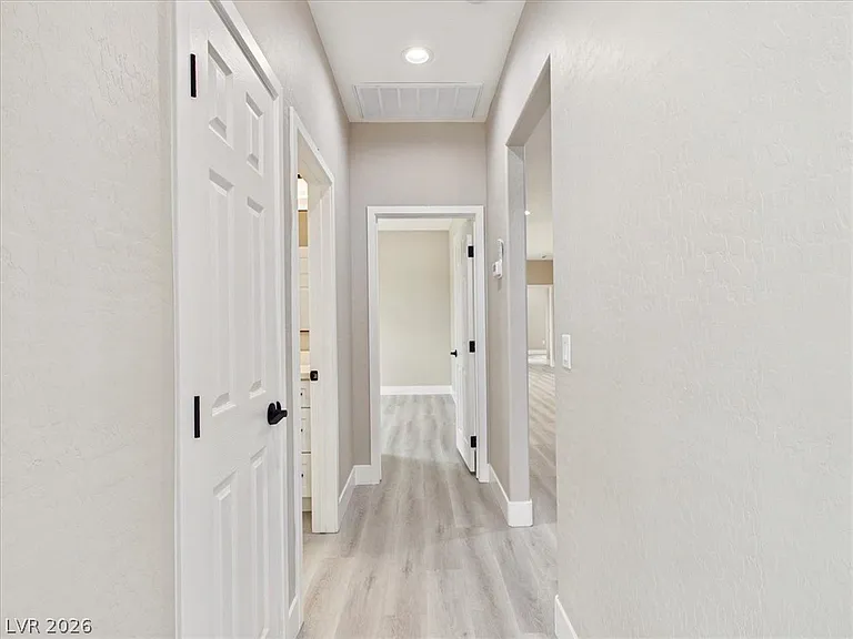1740 S Jerome Ln — Photo 59