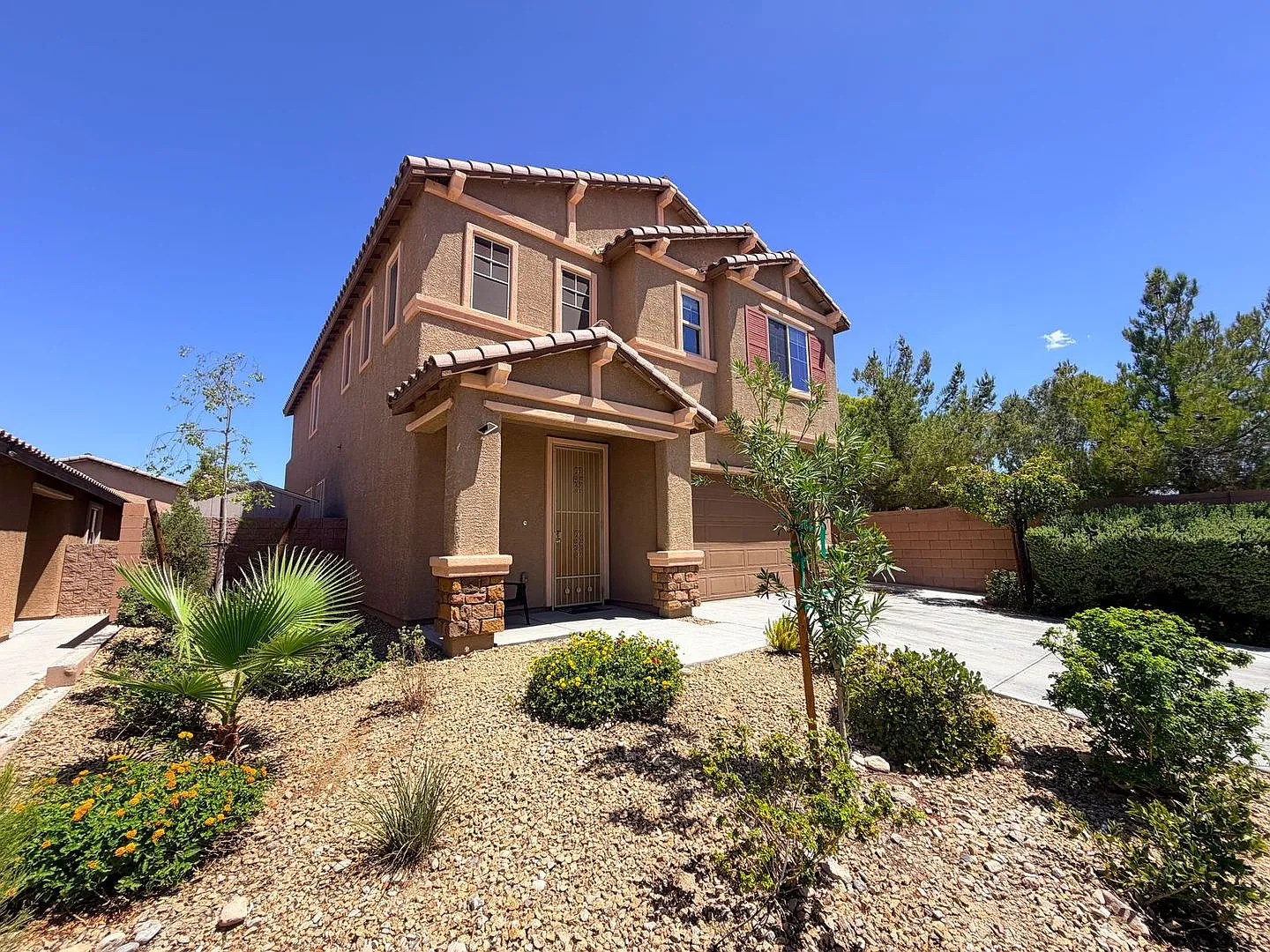 Stunning 4 bd Home in Spring Valley Coming Soon! Duel primary suites! — Photo 2