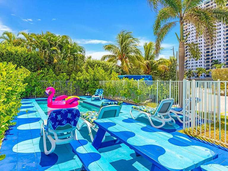 809 S Ocean Dr #ID1227349P — Photo 44
