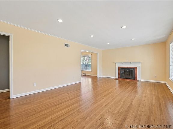 4th image of 4152 S Trenton Ave