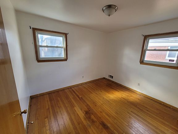 5th image of 6741 N Beech Daly Rd