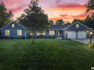 50 Waldheim Rd, Morton, IL 61550