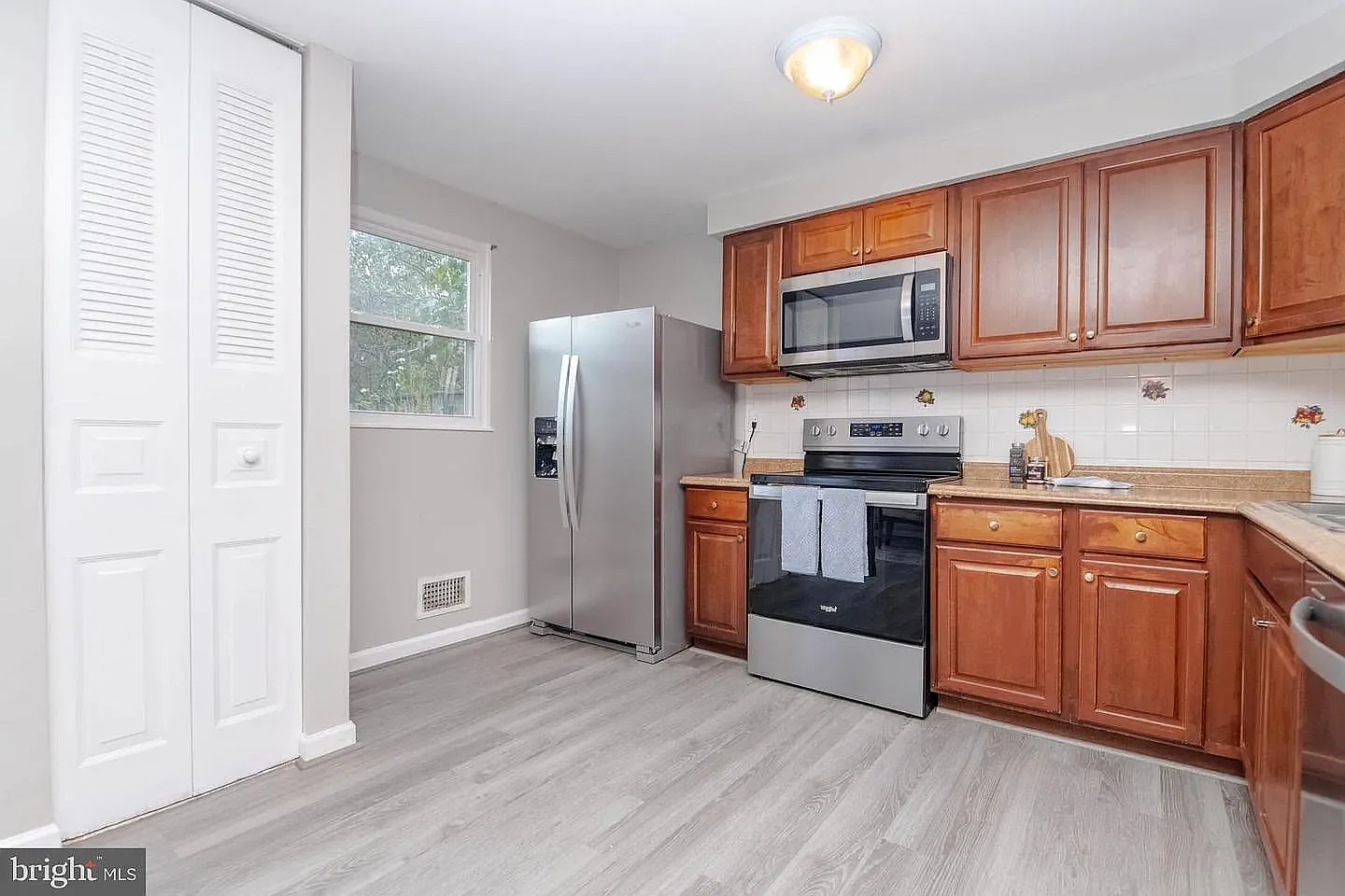 3 bed, 2.5 bath, 1540 sqft, $2,500 — Photo 4