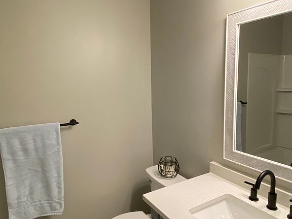 3rd image of 433 N Hillcrest Ct N