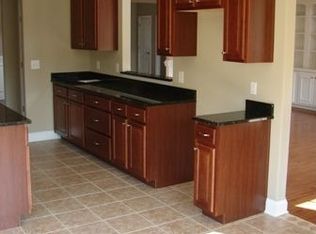 51 Embassy Row, Johnson City, TN 37601