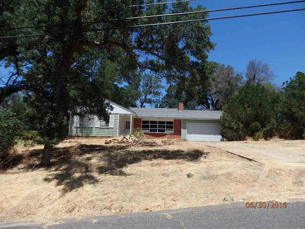 466 Sunset St photo 1