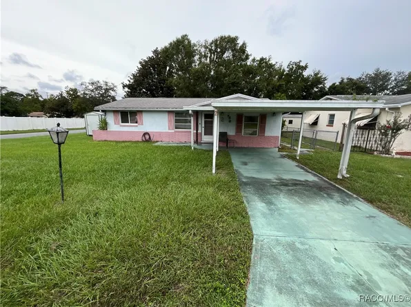 2 Della Ct, Beverly Hills, FL 34465